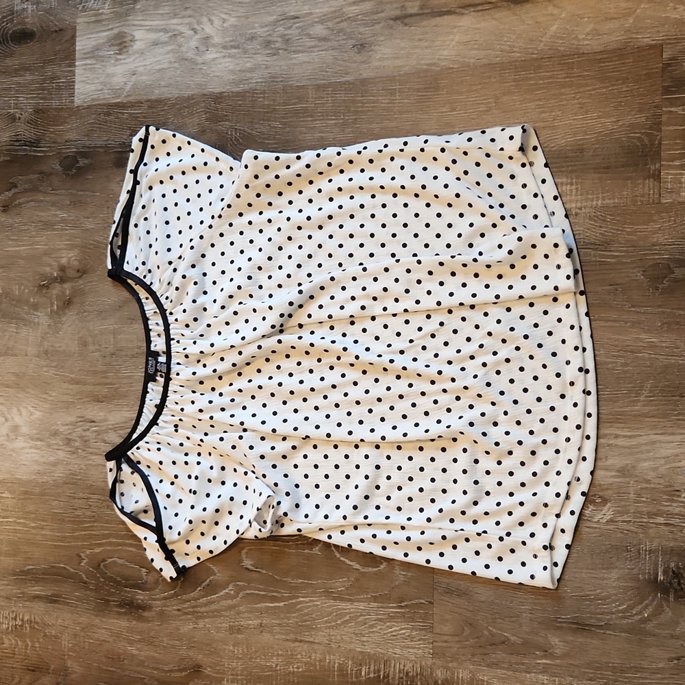 Women's short sleeve blouse